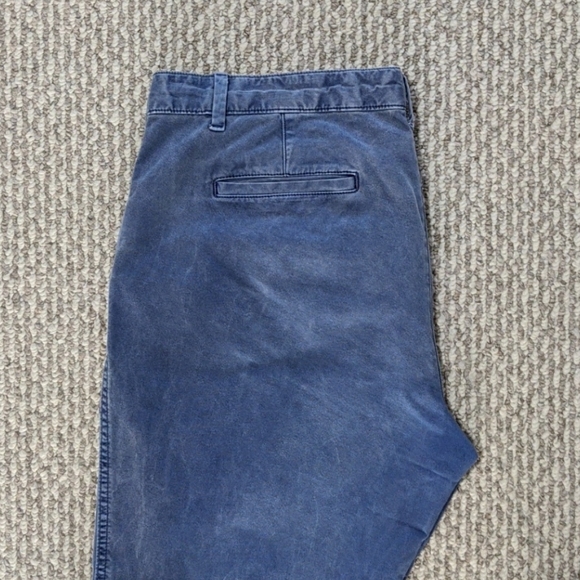 Gap Straight-leg Chino - Picture 2 of 3
